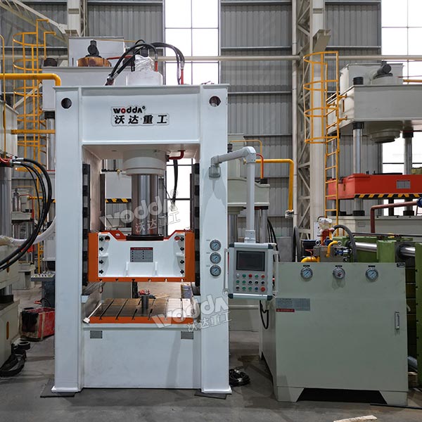 315噸框架式液壓機(jī)：穩(wěn)定高效，助力企業(yè)降本增效